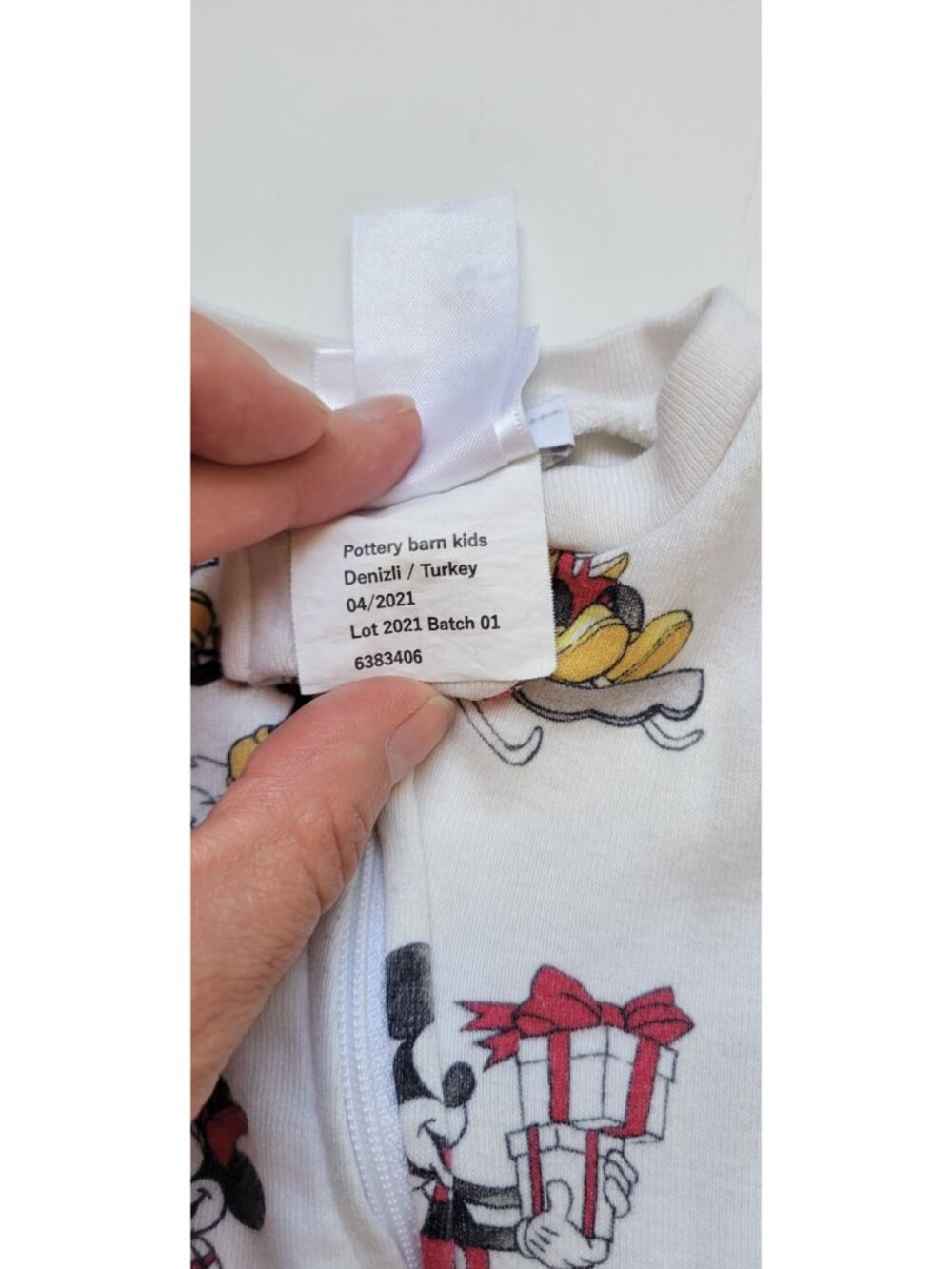 Pottery Barn Kids Disney Mickey Mouse Holiday Organic Cotton Pajama footed - Picture 4 of 6
